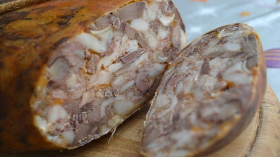 Tobă de casă tradițională: rețeta autentică, de pe vremea bunicilor